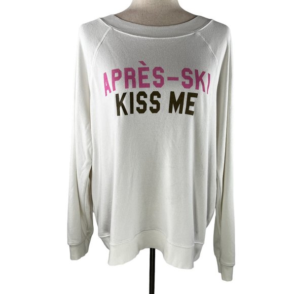 NWT WILDFOX Apres-Ski Kiss Me White Long Sleeve Sweatshirt Size Medium - Picture 3 of 11
